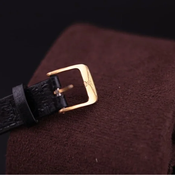 1980s Longines Women’s Dress Watch
Manual-Winding, Gold-Plated
Ref. No. 817-1171 - Picture 9 of 13